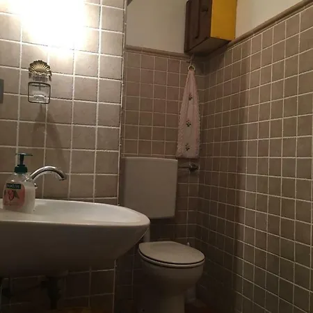 Διαμέρισμα Lovely House In
